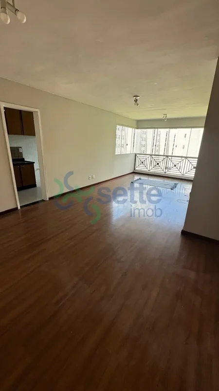SQN 316 - Prédio Reformado – Excelente Oportunidade!Apartamento de canto, com ma...