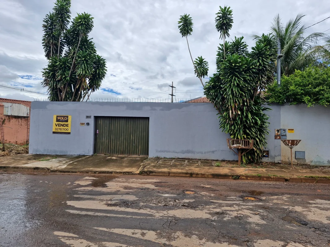 DescriçãoCasa térrea localizada na Vila Santos Dumond/Parque Real – Aparecida de...