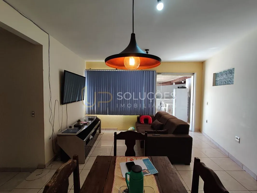 3 Quartos c/ Suíte | 1º Andar | 99,15m² | R$ 250.000,00Localização: Grande Color...