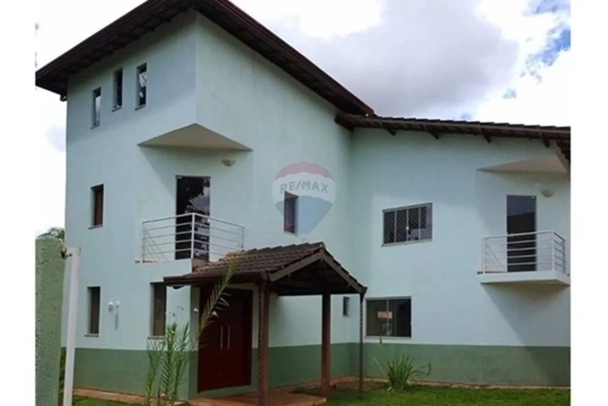 Uma casa que impressiona em cada detalhe conforto, espaço e exclusividade no Con...