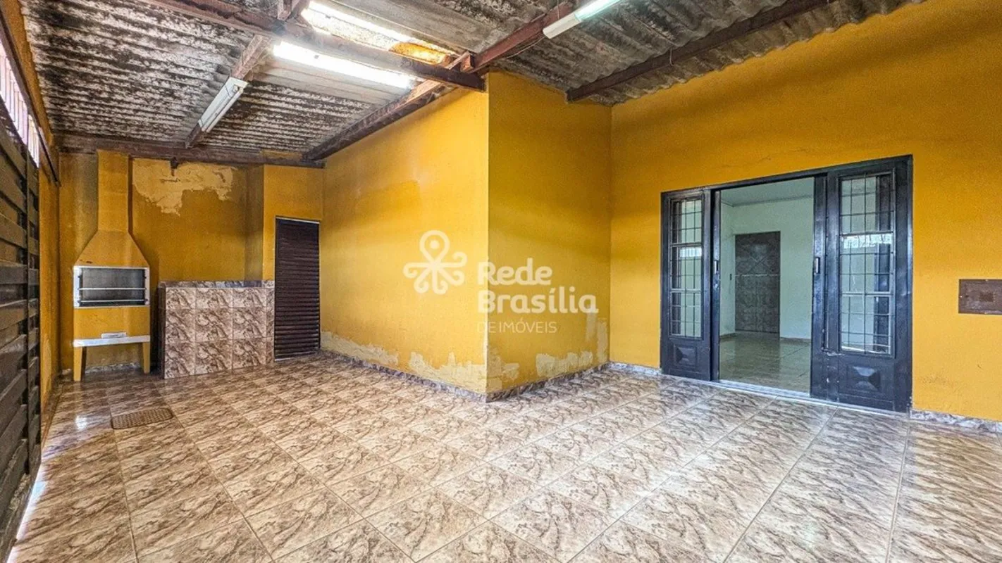 Casa à venda na QR 208 , Samambaia Norte.Excelente oportunidade para quem busca ...
