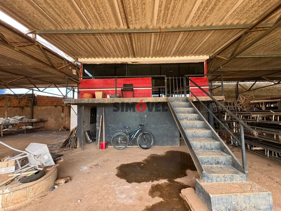 Lote de 2.750m² com 2 Galpões + Escritório, Setor de Oficinas - Estrutural - R$ ...