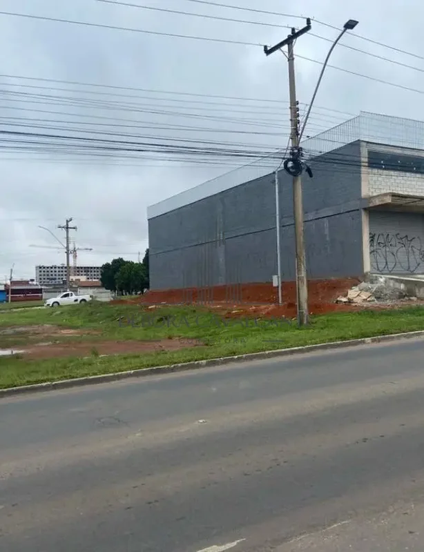 Oportunidade em Samambaia – Lote Comercial de Esquina Pronto para Construir ou I...