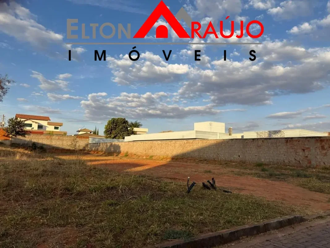 LOTE MAIOR! 658m² (14x47) – ESCRITURADOAceita permuta por apartamento no Sudoest...