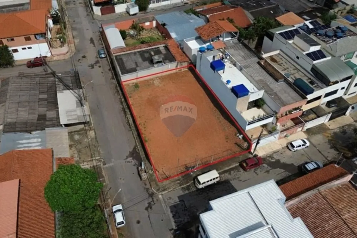 ACEITA FINANCIAMENTO Lote misto (residencial e comercial) de Esquina na Vila Pla...