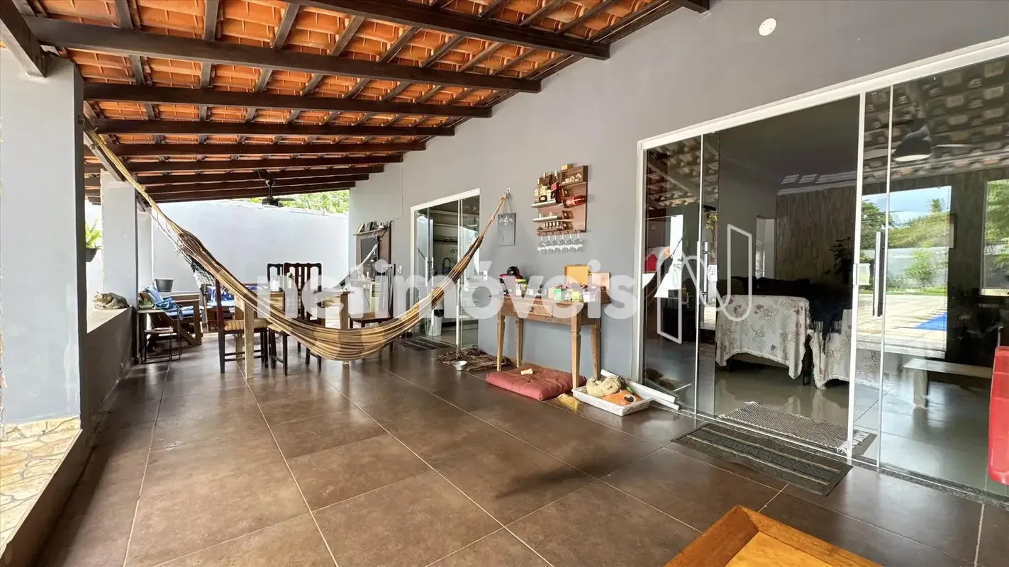 Casa à Venda no San Francisco II, Tororó Condomínio fechado com portaria 24h e r...