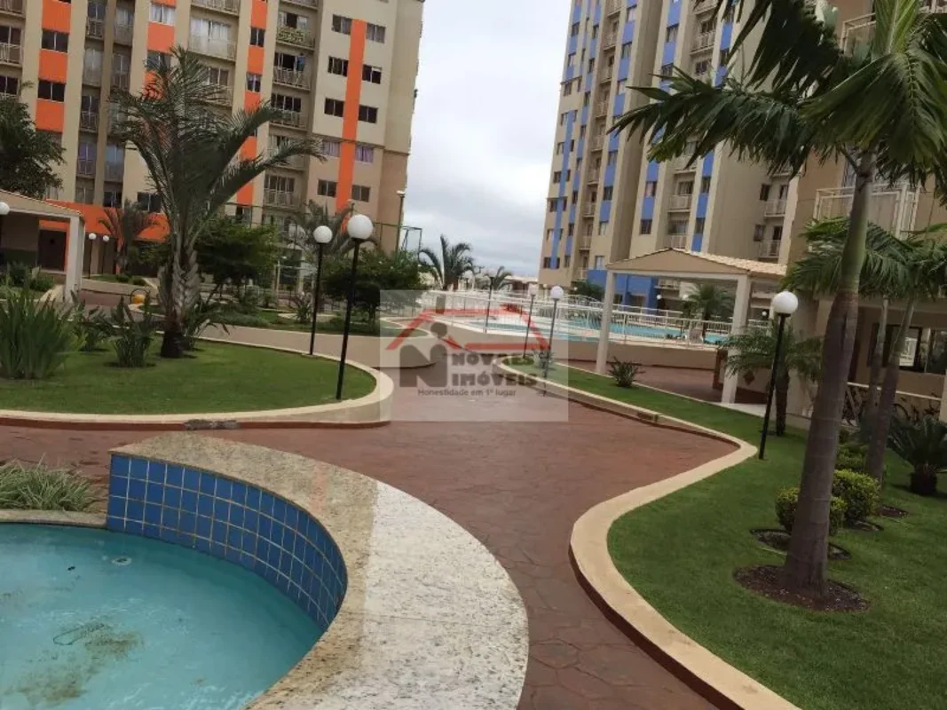 Explore este aconchegante apartamento no coração de Ceilândia Sul, localizado na...