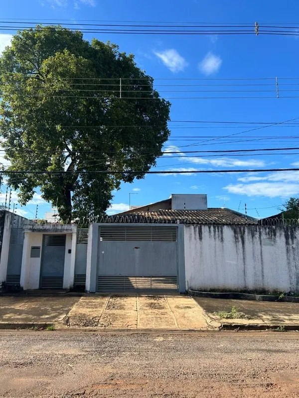  106 Norte 1 Suíte com closet Sala ampla Cozinha com armários 3 Banheiro Área de...