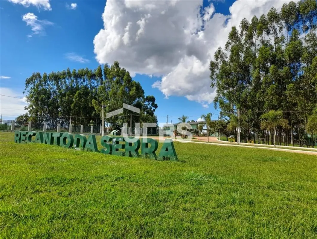 COD U-0029135 - Terreno de 2.288 m² no Condomínio de Chácaras Recanto da Serra –...