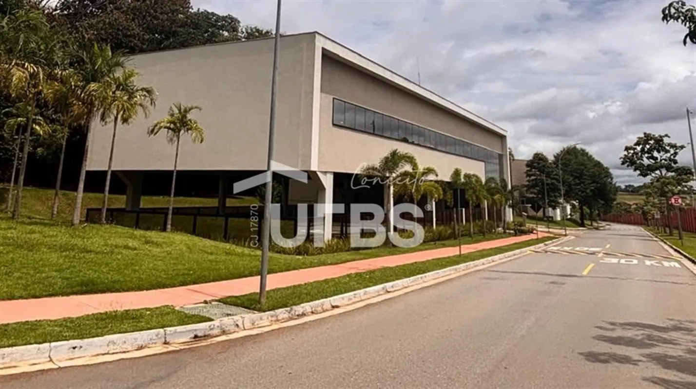 COD U-0030506 - Raridade: Lote no Jardins Verona de esquina, passarela de lazer,...