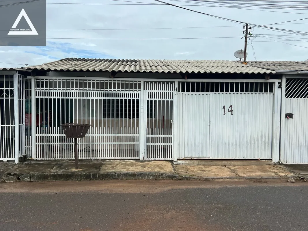 Conquiste uma residência confortável e prática no coração de Santa Maria, DF. Lo...