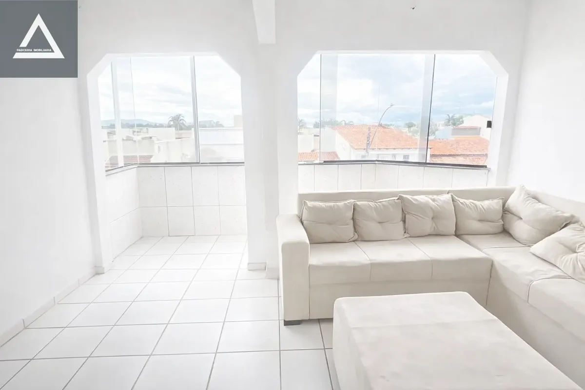 Descubra um apartamento acolhedor e bem localizado no Residencial Santos Dumont,...