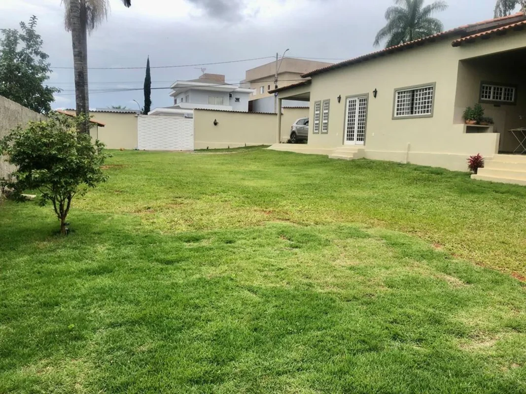 RESIDENCIAL SOLAR DOS MONTES ARNIQUEIRAS.CASA TÉRREA NA LAJE DE 5 QUARTOS SENDO ...