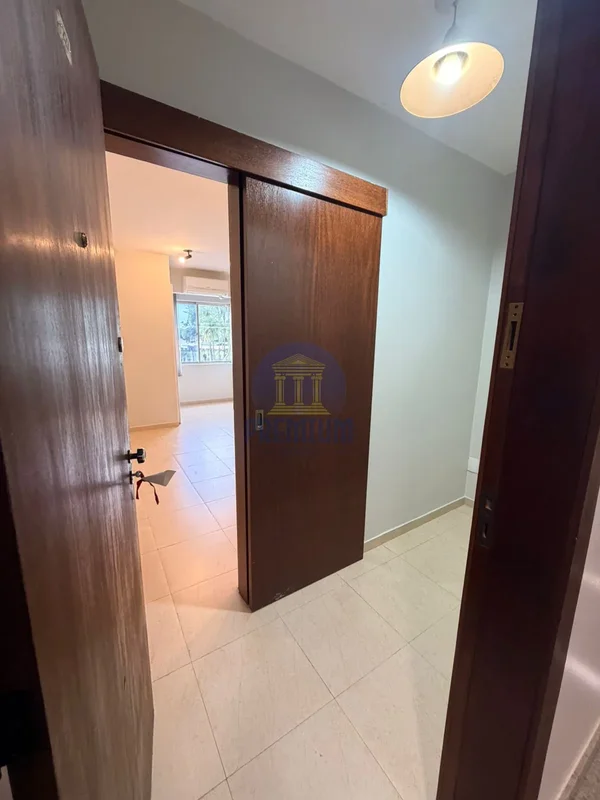 Excelente sala comercial na SEPS 705/905 Ed. Mont Blanc - área central de brasíl...