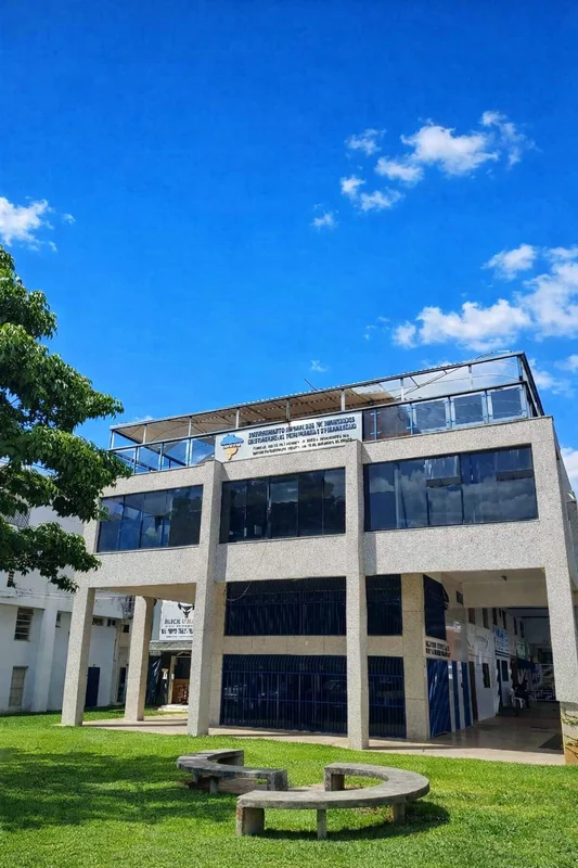 VENDA – EXCELENTE PRÉDIO DE ESQUINA?? SCLRN 710 – Brasília/DFOportunidade estrat...