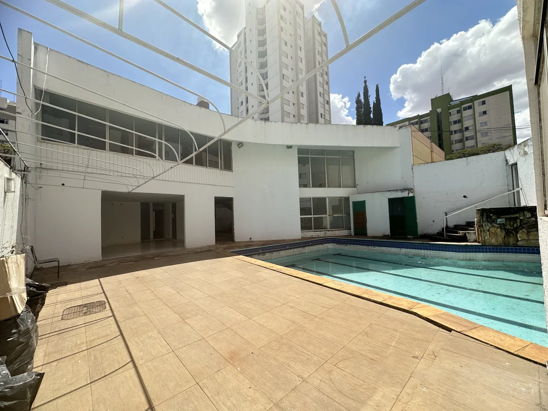 móvel com perfil comercial, excelente localização, situado em um setor nobre , s...