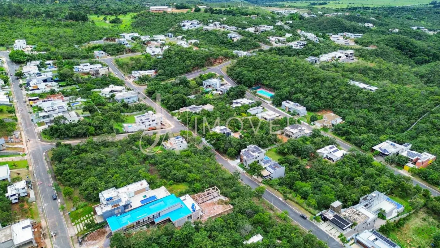 Lote 1.000 m² no Condomínio Santa Mônica - natureza e conforto no mesmo lugar!Co...