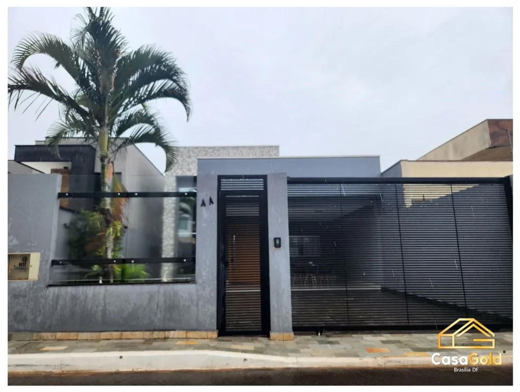 CASA DE ALTO PADRÃO SHVP - R8EXCELENTE CASA ESTILO MODERNO COM PÉ DIREITO DUPLO,...