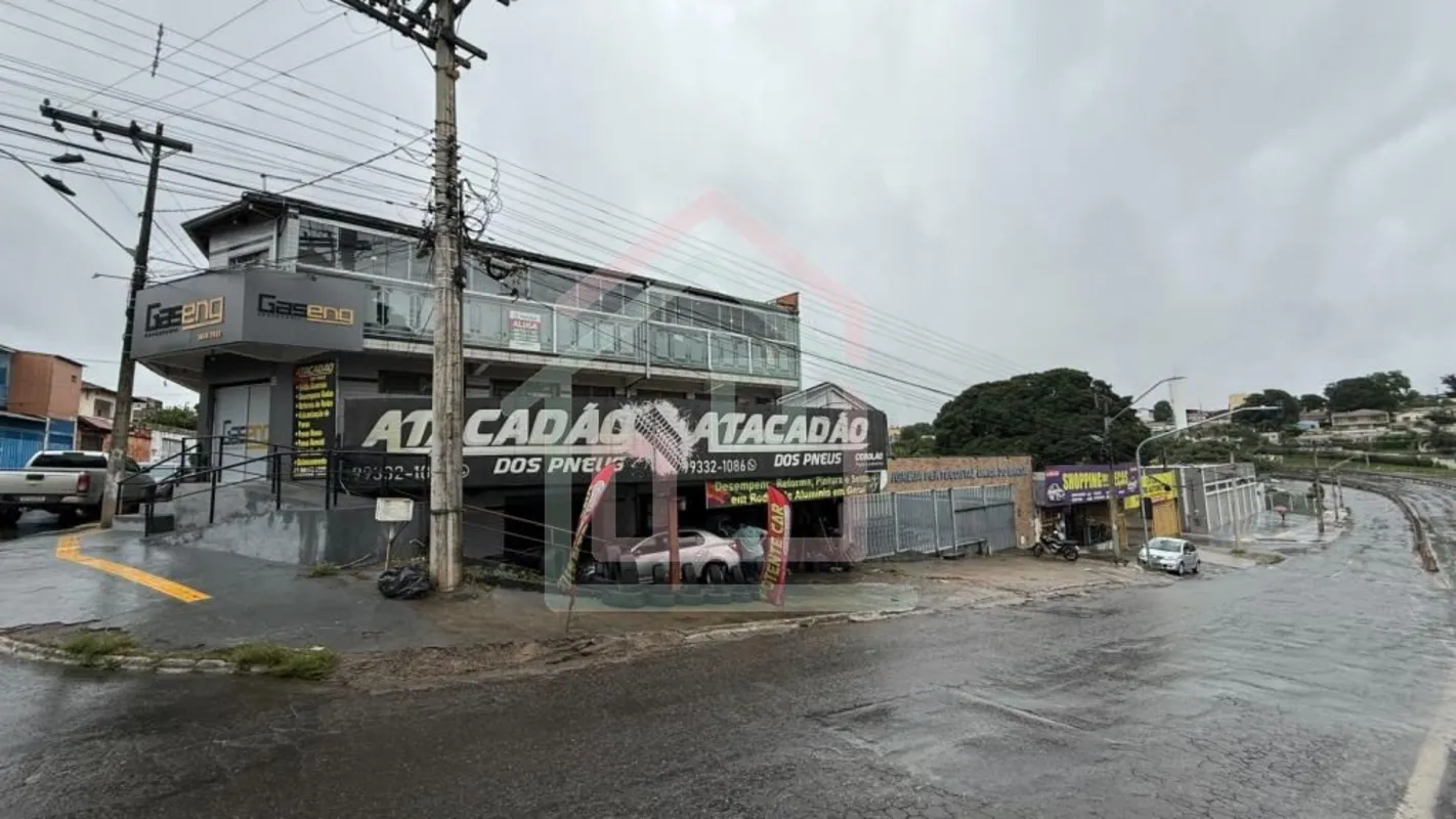 Apartamento sobreloja em localização estratégica no Jardim Novo Mundo!Buscando p...