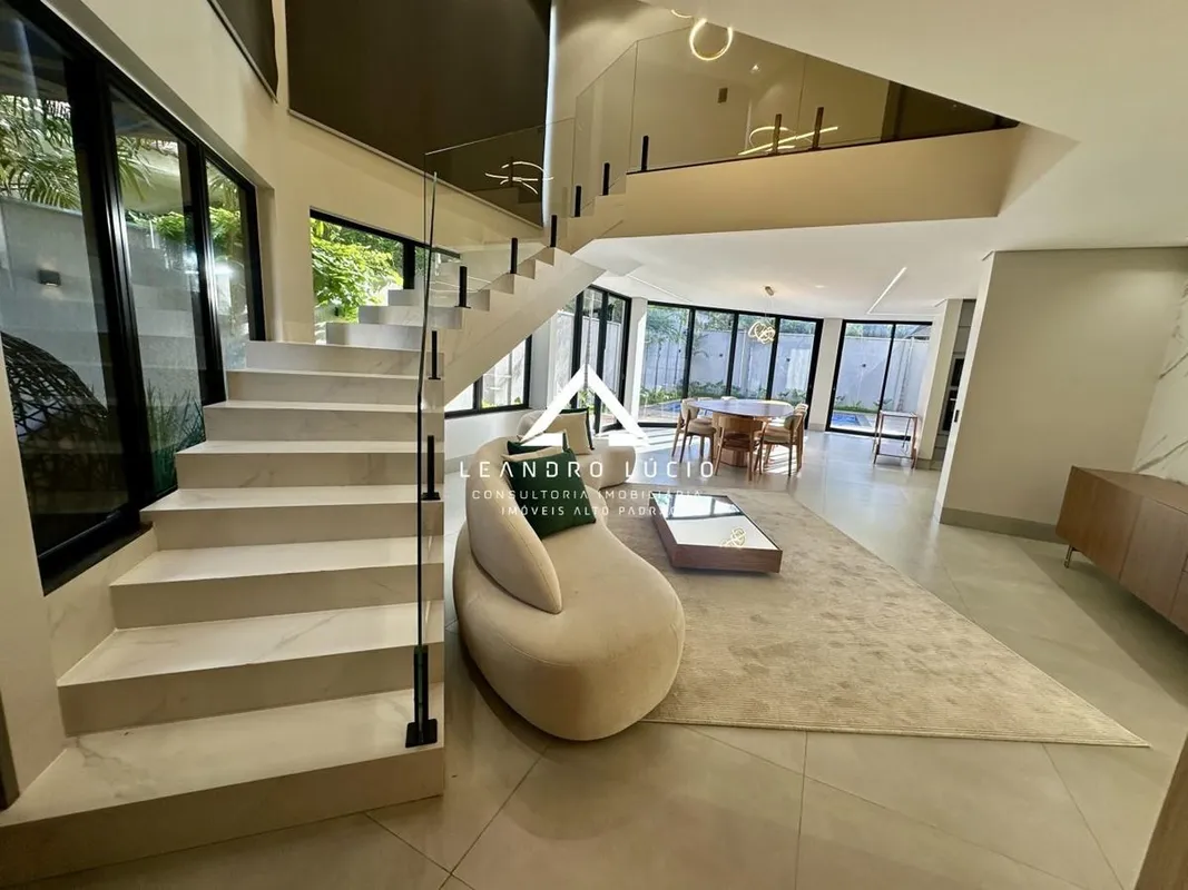 Casa à venda no Condomínio Jardins Madri Goiânia GO Sobrado mobiliado de alto pa...