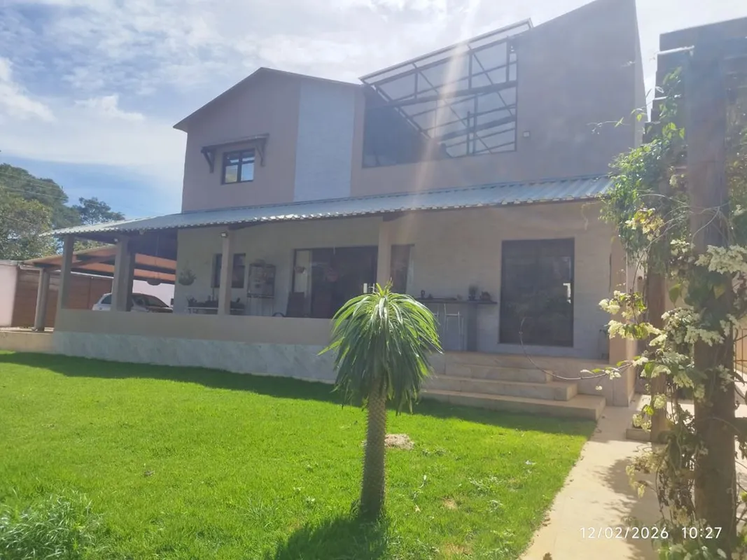 Sobrado exclusivo à venda no Condomínio Mira Flores – conforto, acessibilidade, ...