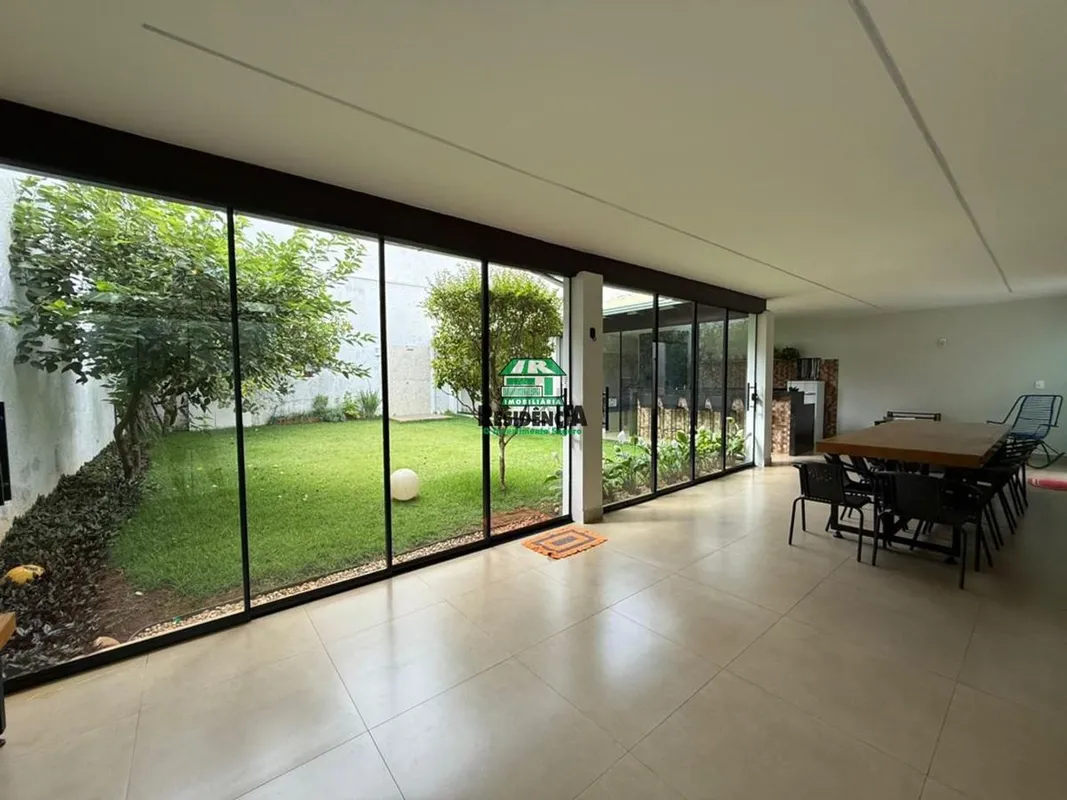 Sobrado Residencial Jardins do Lago- Área total 360m²- Área construída 302m²- 3 ...