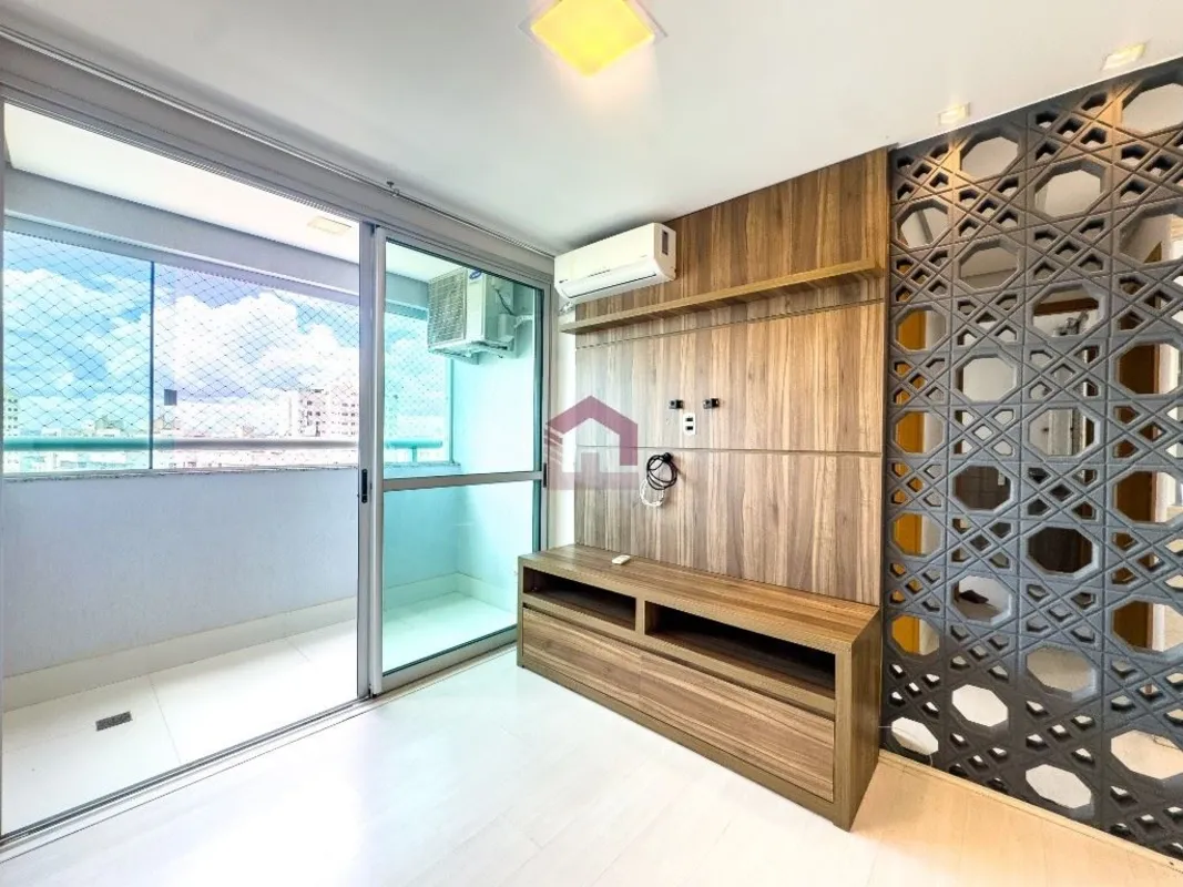 Fernandes & Coelho Imóveis apresenta este lindo apartamento reformado de 53m² no...