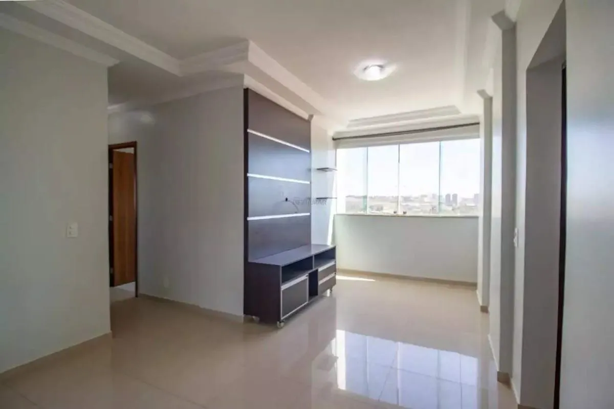 Apartamento de 3 Quartos com Suíte e Varanda - QS 612 SamambaiaDescrição do imóv...