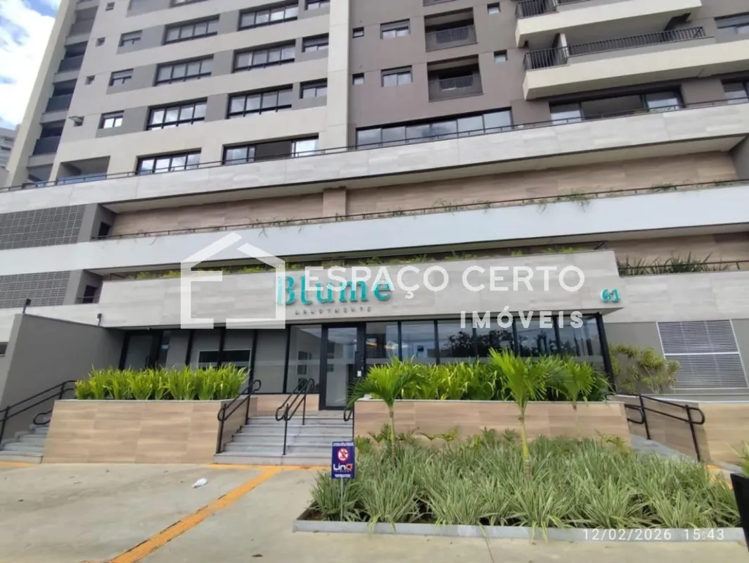 Excelente apartamento no Edifício Blume Apartments, 02 suítes com armários e ar-...
