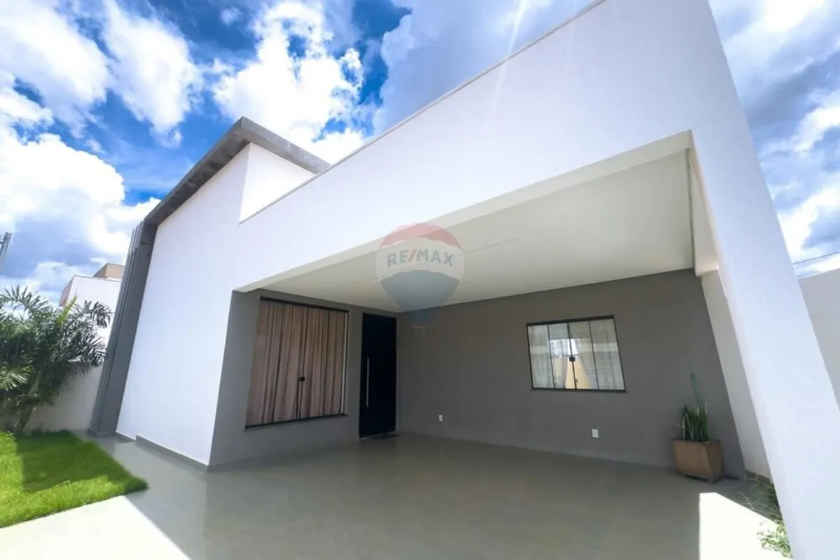 Se você busca conforto, lazer privativo e mobilidade, essa casa é uma excelente ...