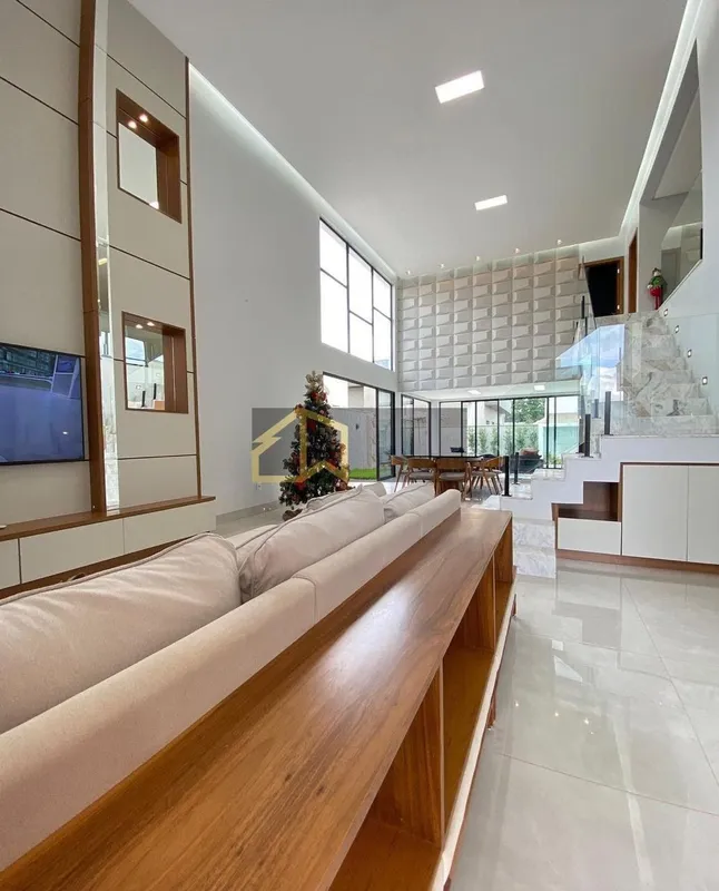 ALUGO SOBRADO DE ALTO PADRÃOSobrado exclusivo com 304 m² de área construída, pen...