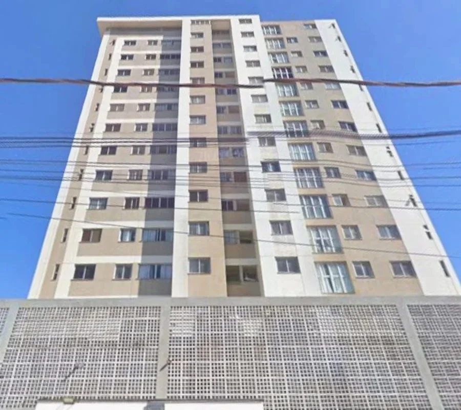 Discover este aconchegante apartamento à venda na QN 403 Conjunto A, Samambaia N...