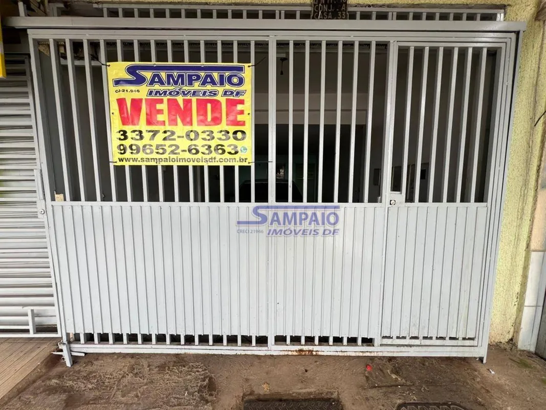 Imóvel com 02 Lojas Comerciais + Casa + 03 Kitnets na QNM 10 Ceilândia Norte!Exc...