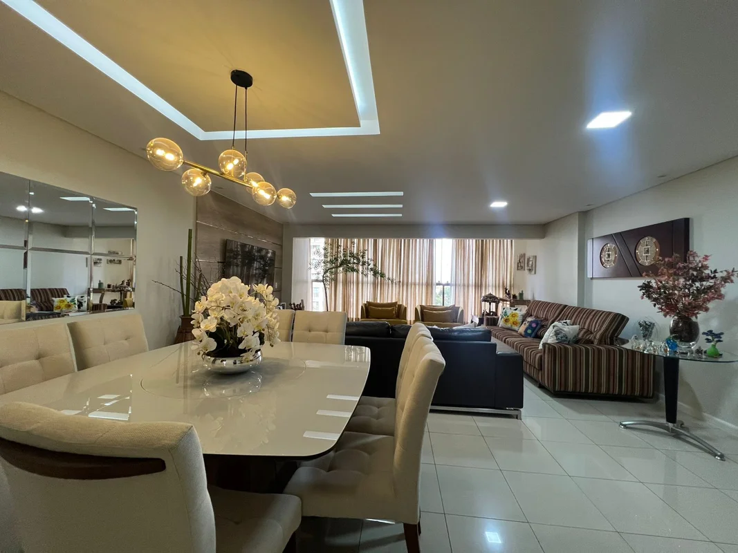 Descubra um apartamento exclusivo na Quadra 210, Sul, Águas Claras, DF. Com vist...