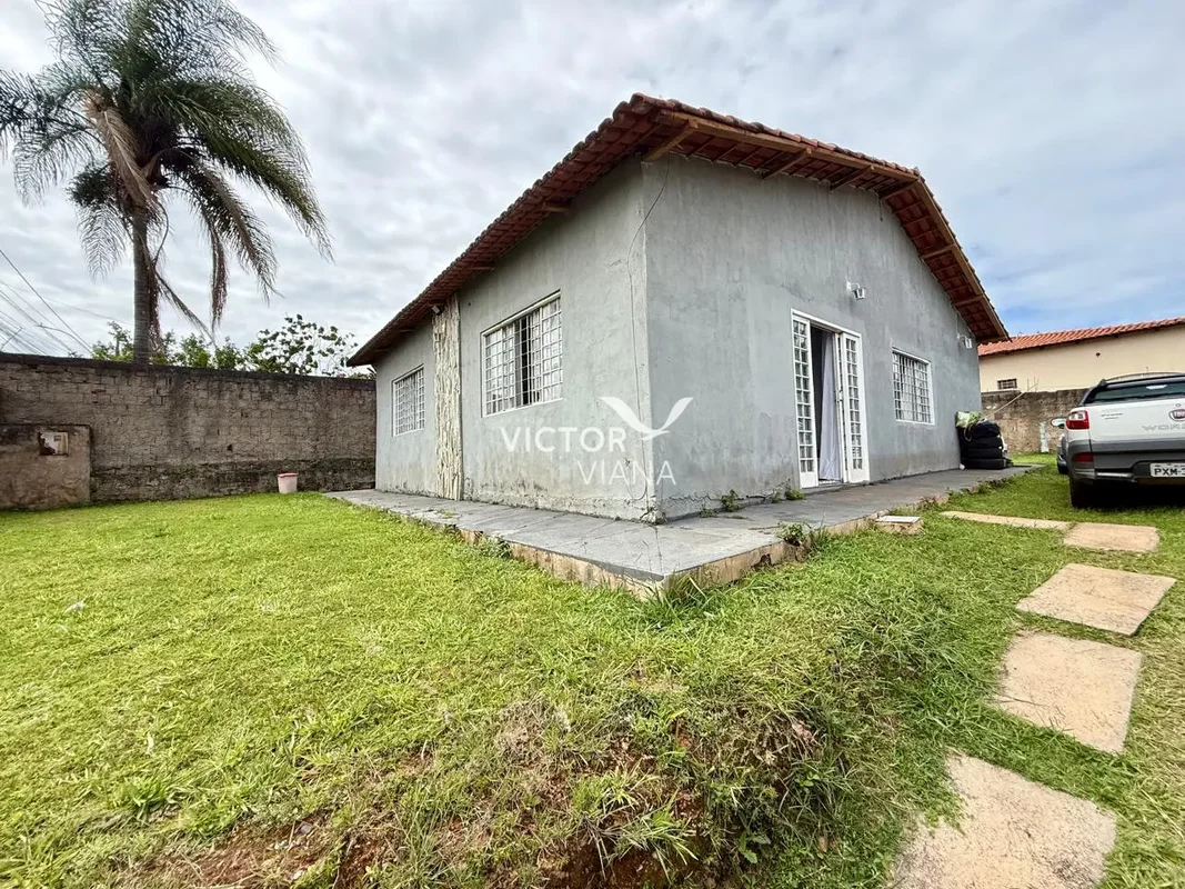 VICTOR VIANA anuncia casa em parceria com a corretora captadora THAIS SÁCasa Tér...
