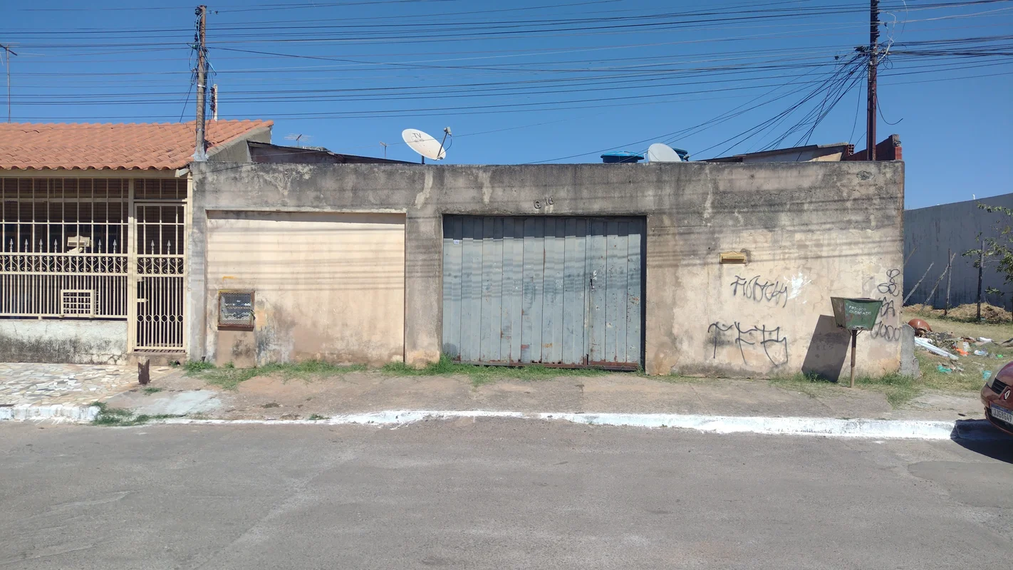 RR SANTOS DISPONIBILIZAR ÓTIMO LOTE COM 4 RESIDÊNCIA N QNM 24 CEILÂNDIA NORTE,LO...