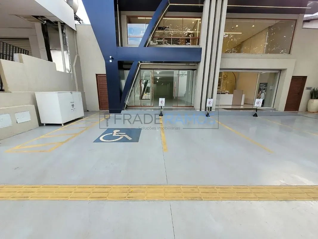 Salão comercial disponível para locação no Setor Marista Goiânia/GO.Excelente op...