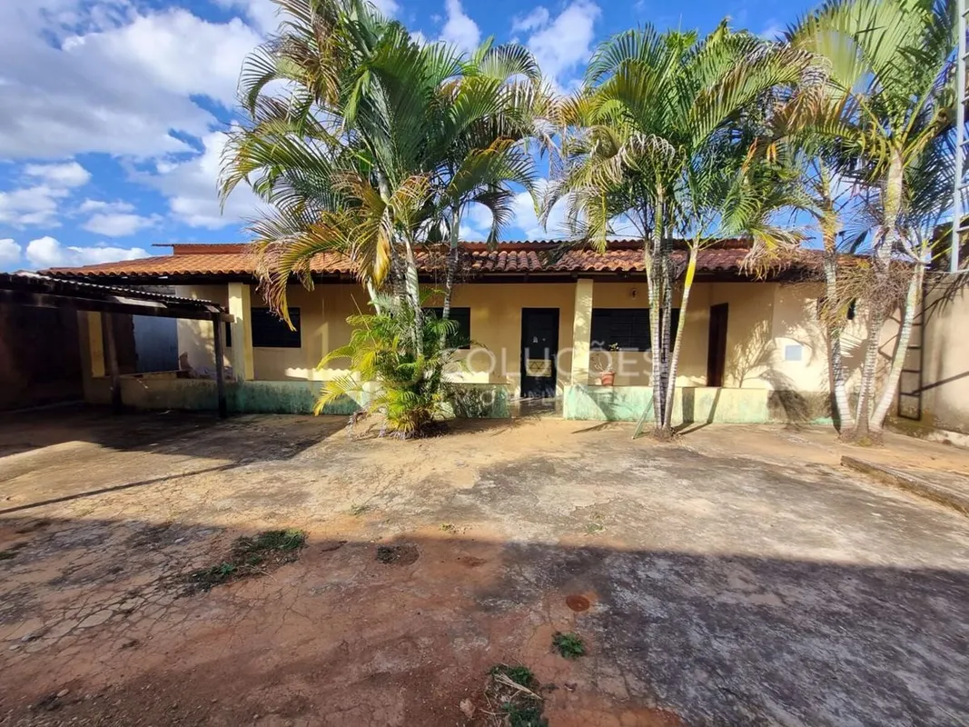 Vendo excelente casa com grande oportunidade de fazer uma renda extra, montando ...