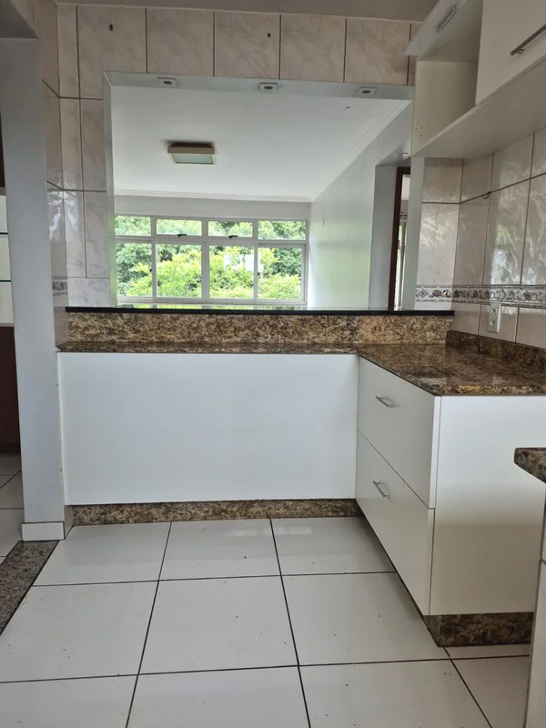Vendo ótimo apartamento na SQN 410 NascenteVista livre Vazado 45m² bem distribuí...