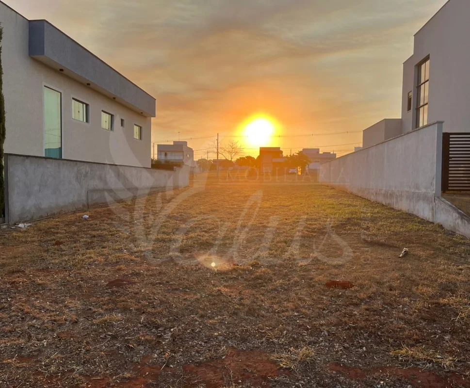 Vendo lote de 360m² no condomínio Terras Alpha Residencial I- Lote corrido para ...
