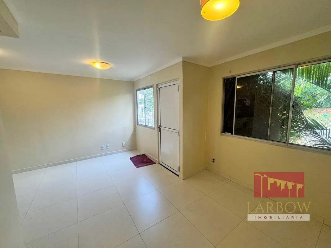 ID190Ótima casa para locação na melhor quadra do Jardins MangueiralA casa conta ...