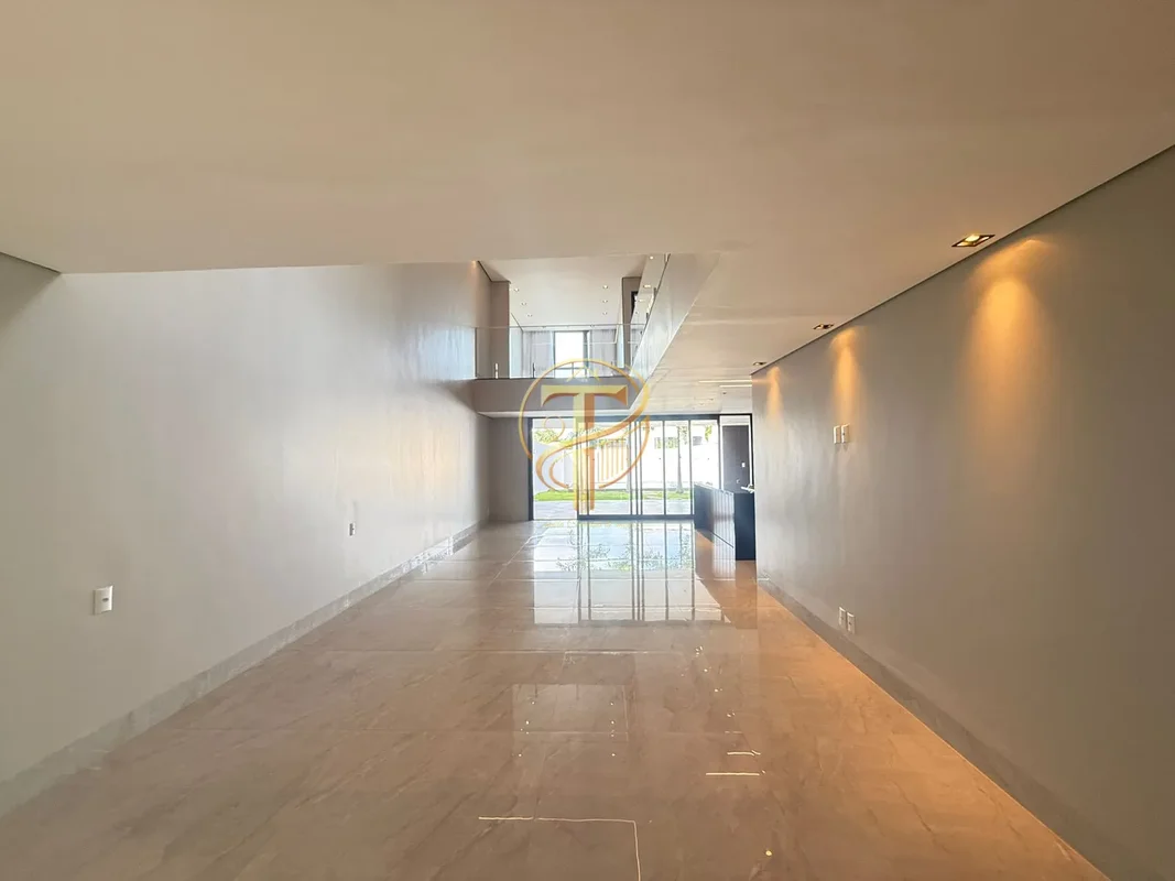 ??? CASA À VENDA – TAGUAPARQUE | CONDOMÍNIO FECHADO380m² de lote | 4 suítes | Es...