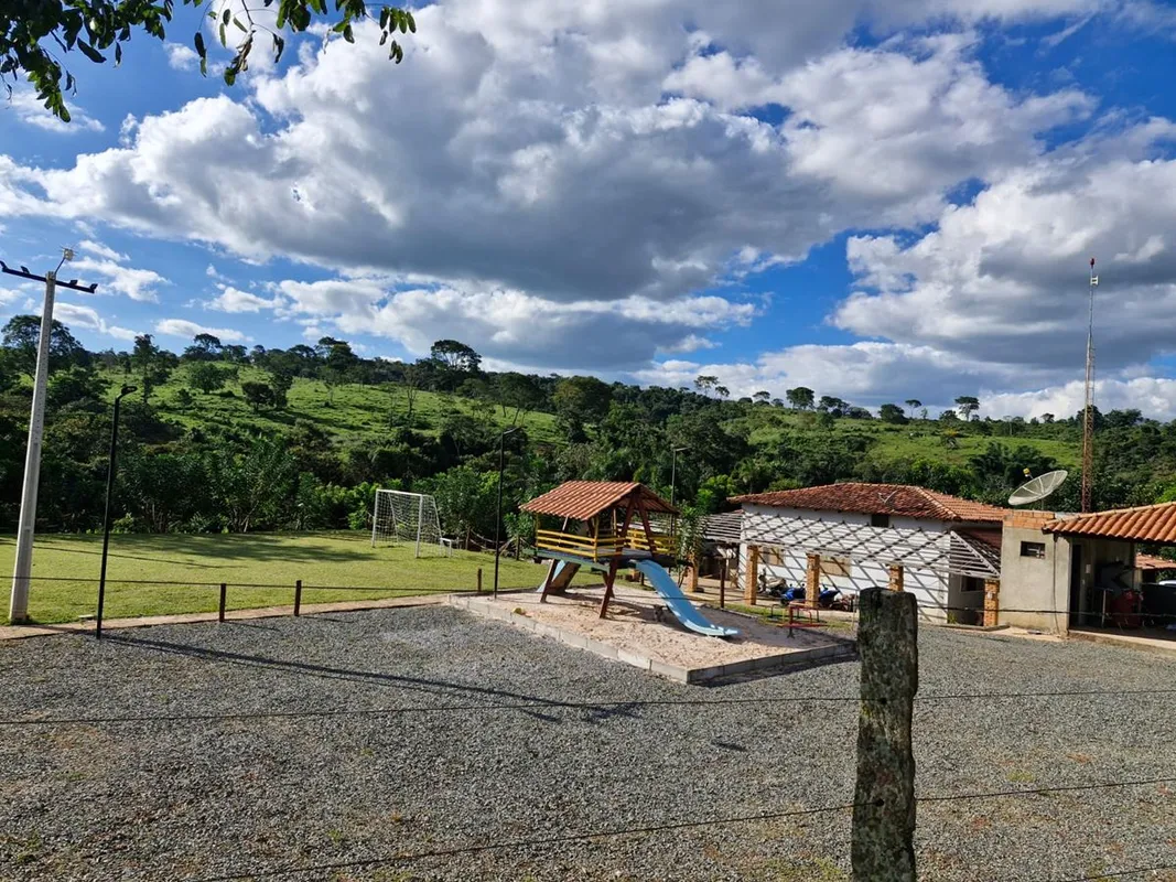 Belíssima Chácara de lazer com aptidão mista.26km de Anápolis, sentido Planalmir...