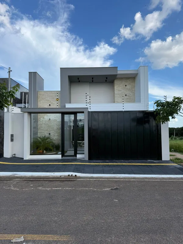 Essa linda casa tem 3 Quartos sendo 1 Suíte. 1 Banheiro Social. 1 Lavabo.Lavande...