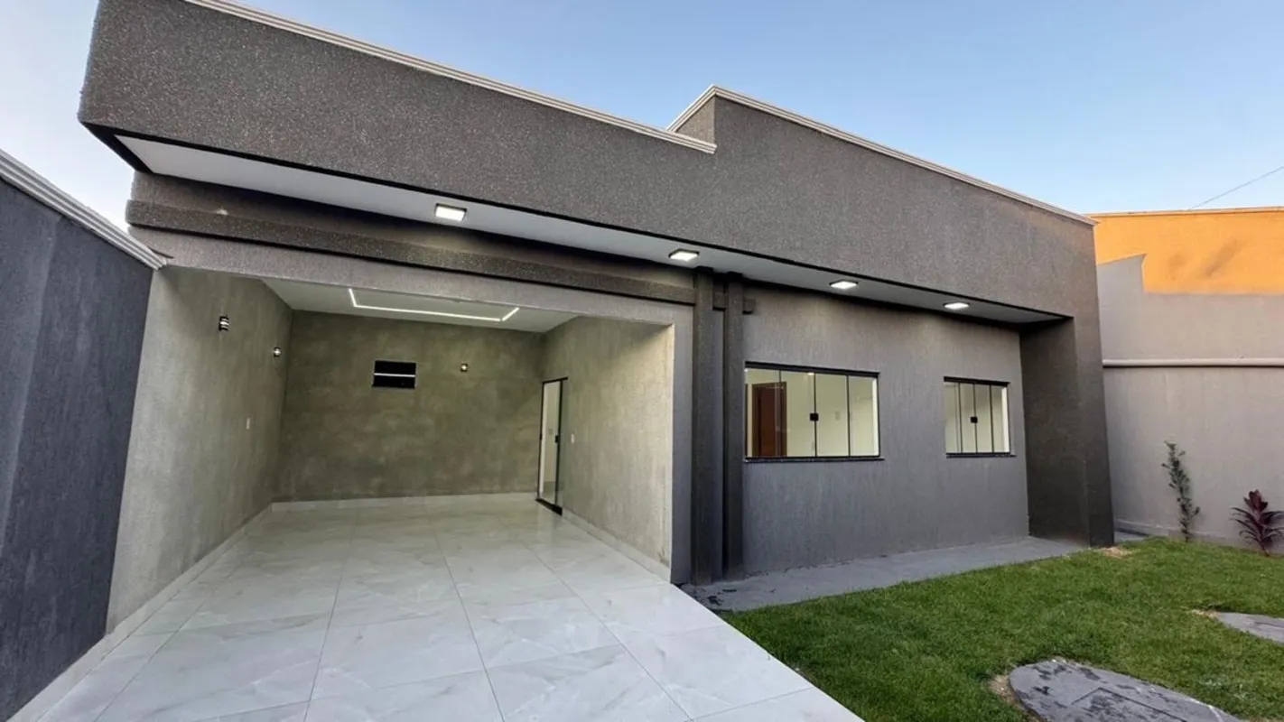 Casa à venda no Jardim Imperial – Goianira Detalhes do imóvel: 3 quartos, sendo ...