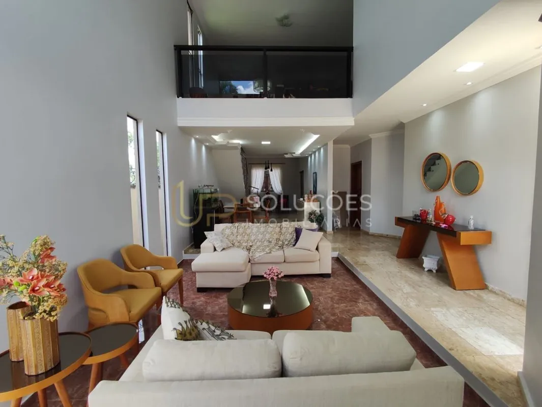 Descrição do Imóvel:4 Suítes | 2 Vagas | Sauna | Sala íntima | Terreno:300m² | C...