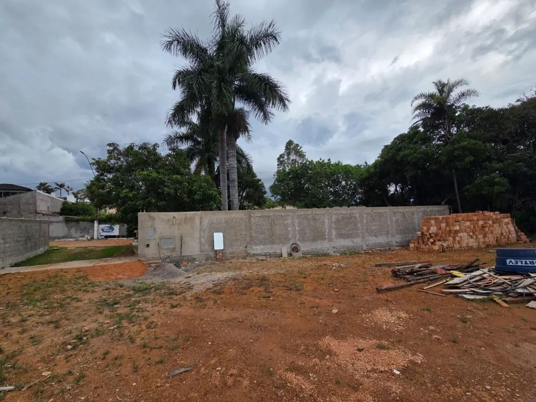 LEÕES DA CORRETAGEM VENDE O IMÓVEL QUE VOCÊ PROCURALote em Colonia Agricola Bern...