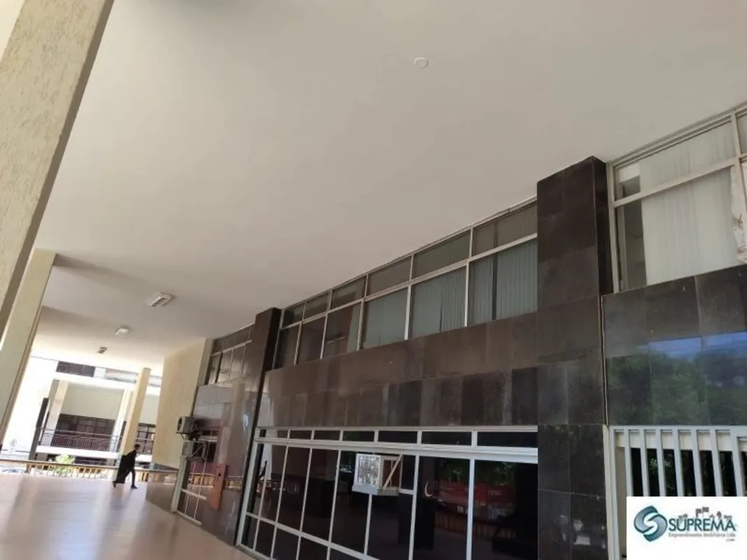 SUPREMA CONSTRUÇOES E EMPREENDIMENTOS IMOBILIARIOS LTDA, CRECI 9060, APRESENTA: ...