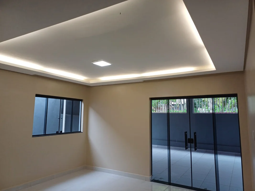Falar com Lêda 61 99666-6465quadra 6 COnjunto F Casa 352 casas com excelente pad...