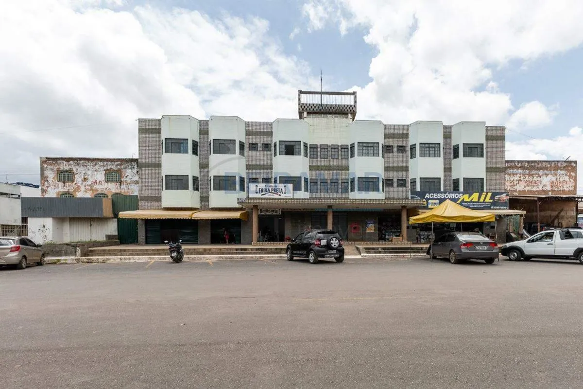 Prédio escriturado para investimento, apartamentos e lojas, renda ativa, escritu...